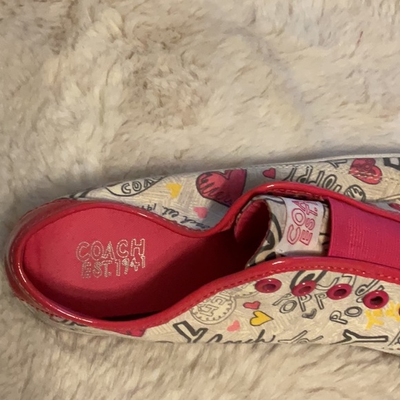 COACH Bev A1573 Pink Poppy Heart Graffiti Slip on Nostalgic Kidcore Sneakers 8.5 - Picture 10 of 10
